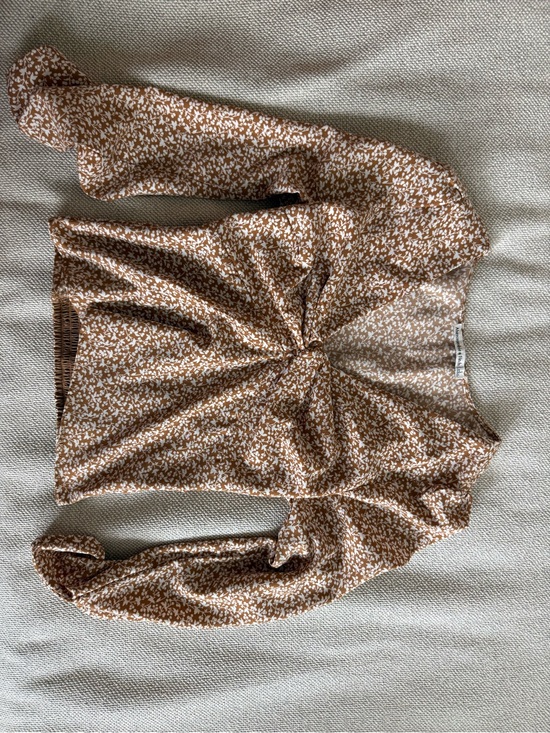 Abercrombie & Fitch Tops - Abercrombie & Fitch Brown and White Floral Twist-Front Blouse